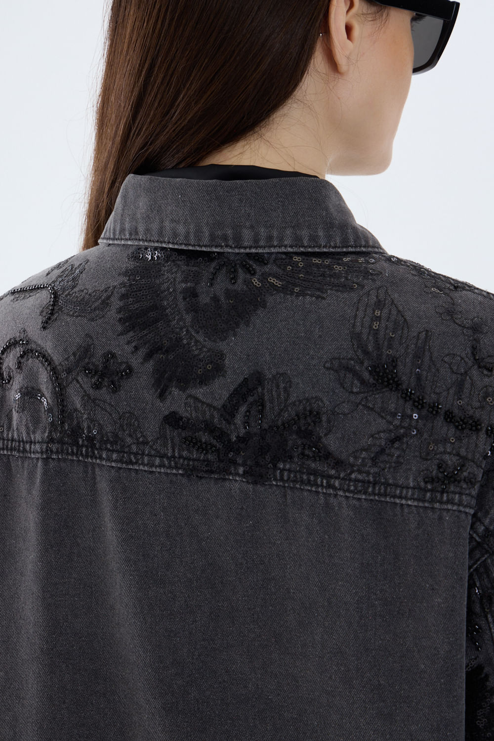 Campera bordada denim night bloom — imagen 6