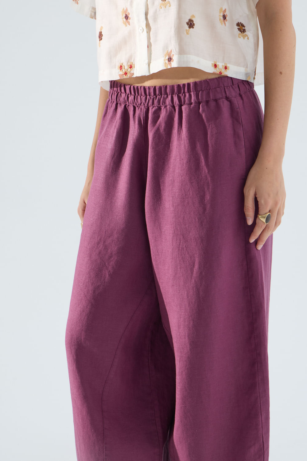 Pantalón barrel lino roses de Portsaidsaa — imagen 4